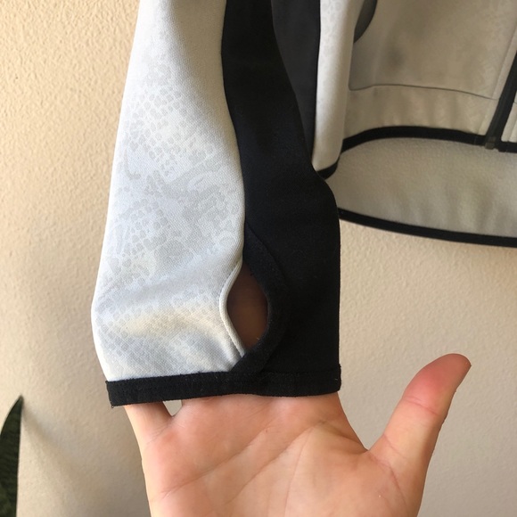 Therma-Fit Nike Zip-up Jacket  - Medium - Picture 5 of 6